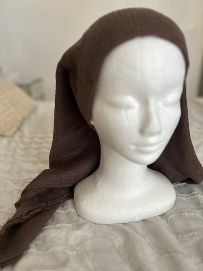 Hijab en coton froissé - DARK CHOCOLATE